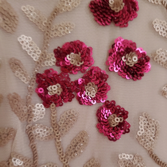 Dress - Picture 3 of 4